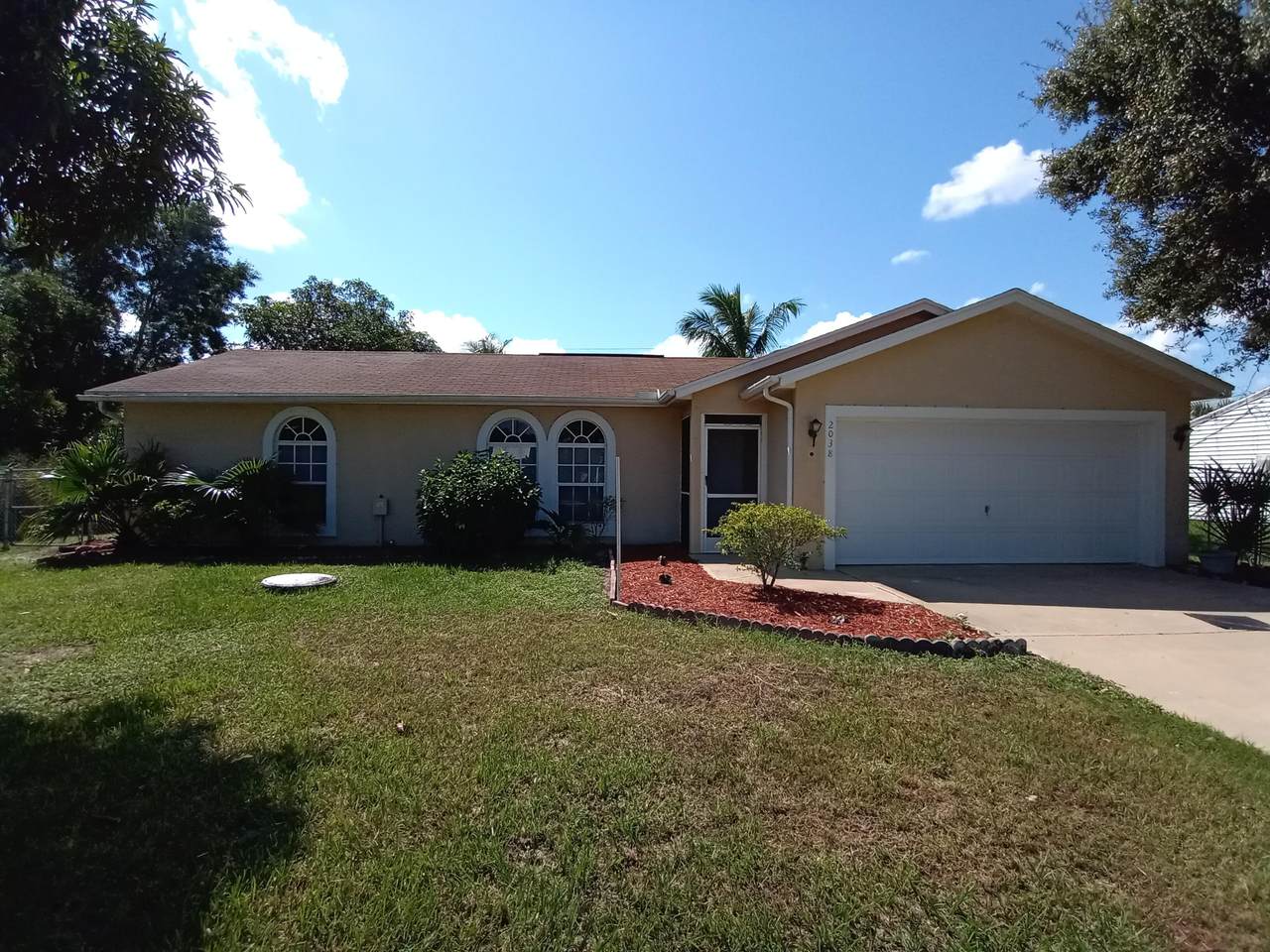 2038 Berkshire Boulevard - Photo 1