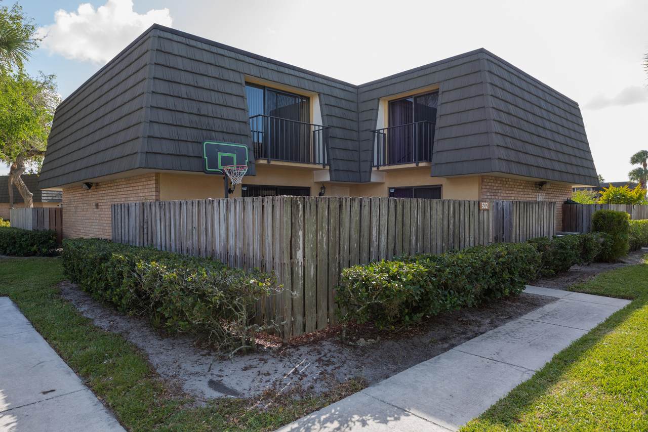 502 5th Way - Photo 1