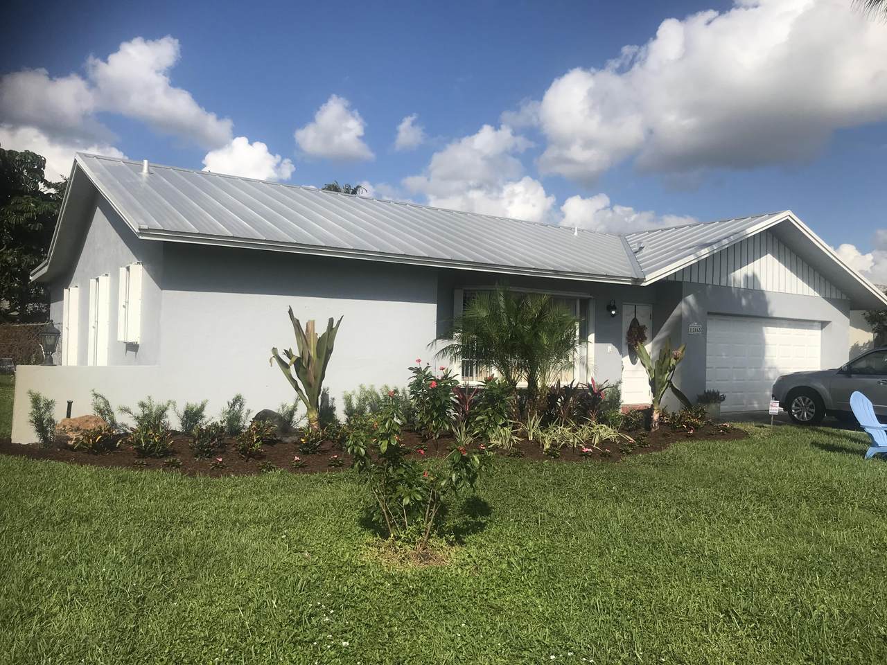 11865 Banyan Street - Photo 1