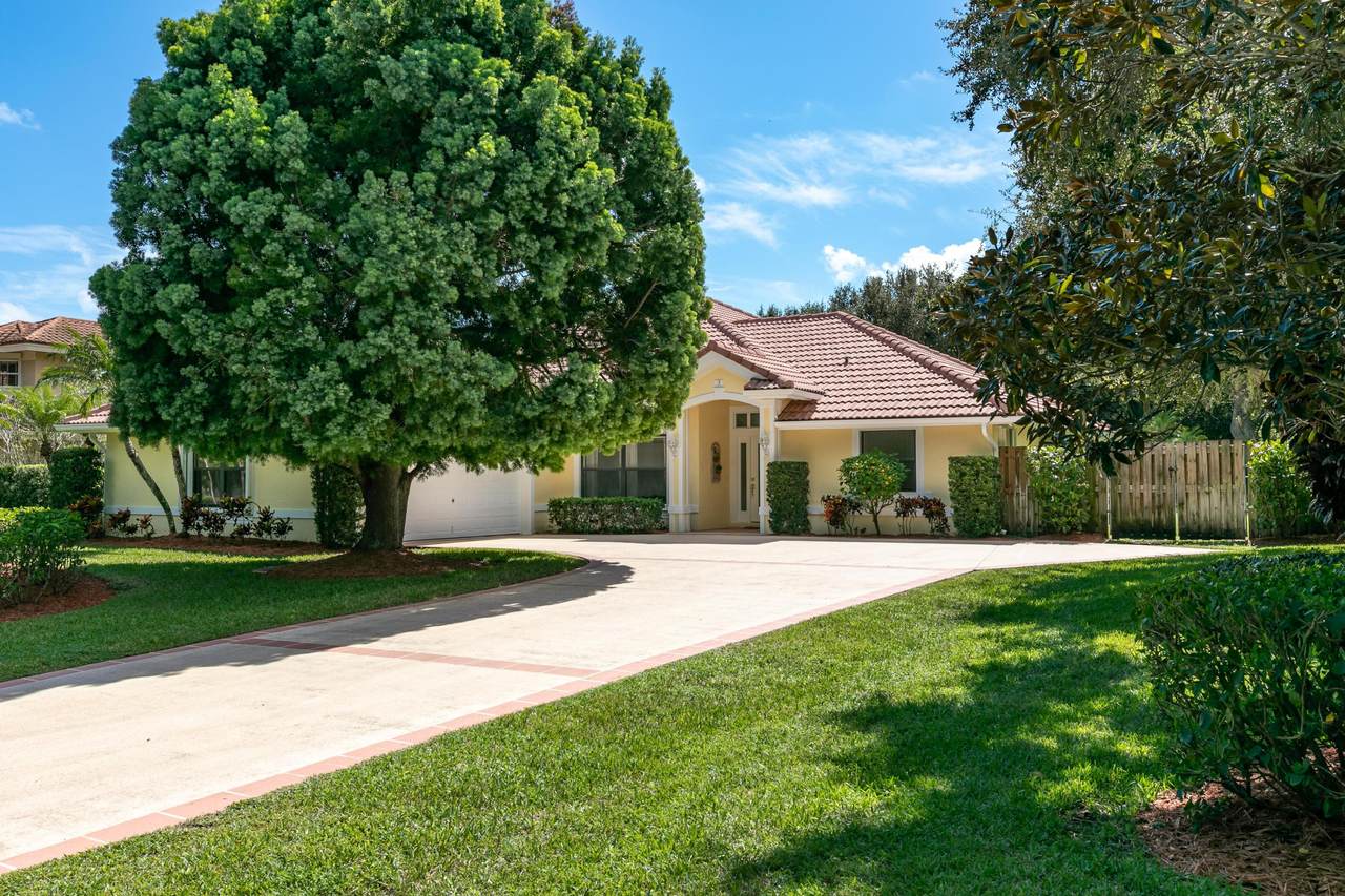 3 River Crest Court - Photo 1
