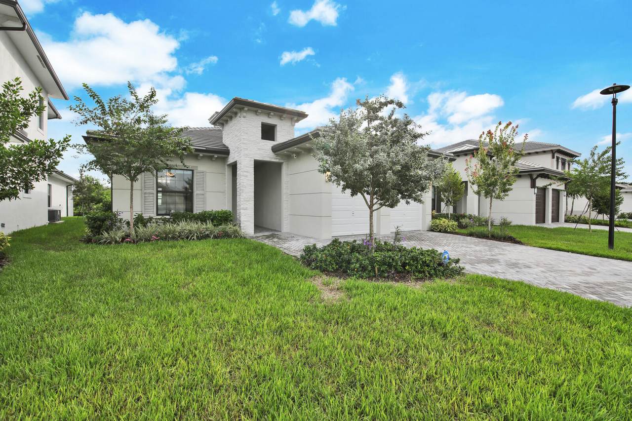 3009 Gin Berry Way - Photo 1