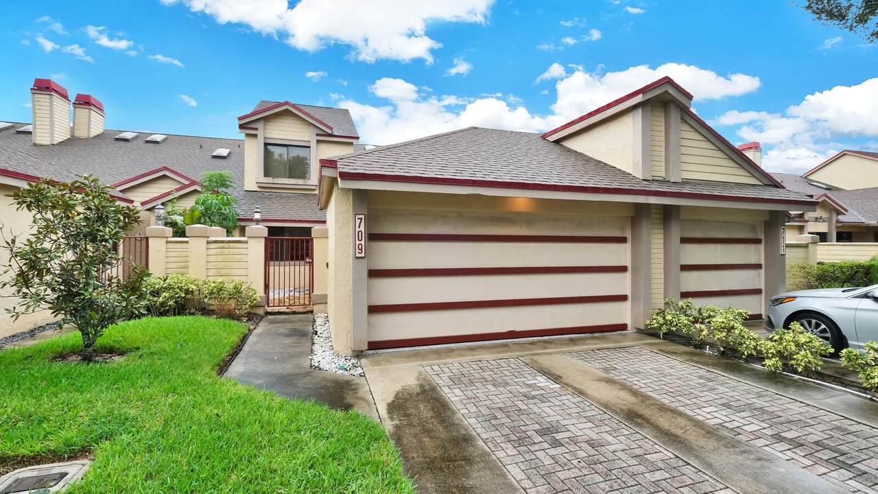 709 Landings Boulevard - Photo 1