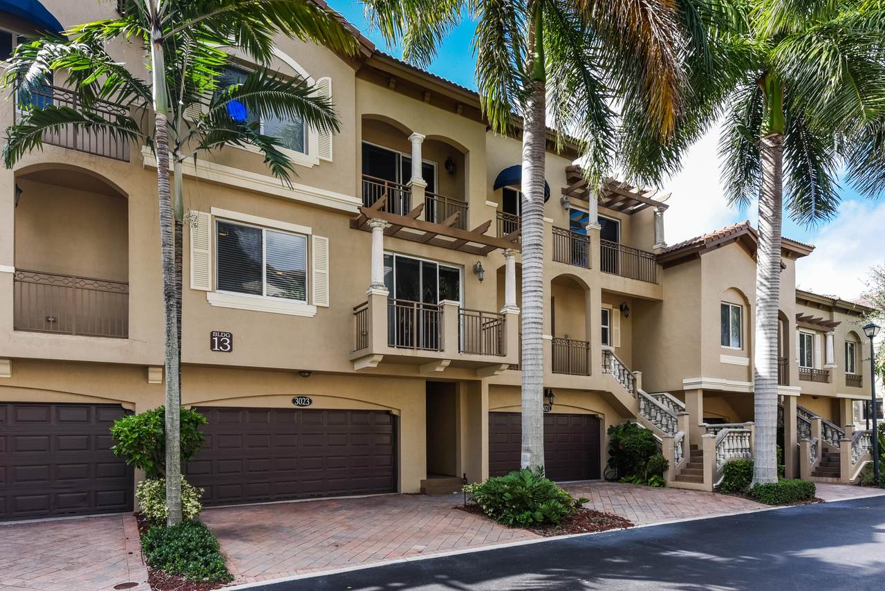 3023 Waterside Circle - Photo 1