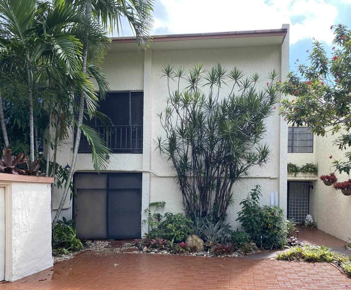 10590 77 Terrace - Photo 1