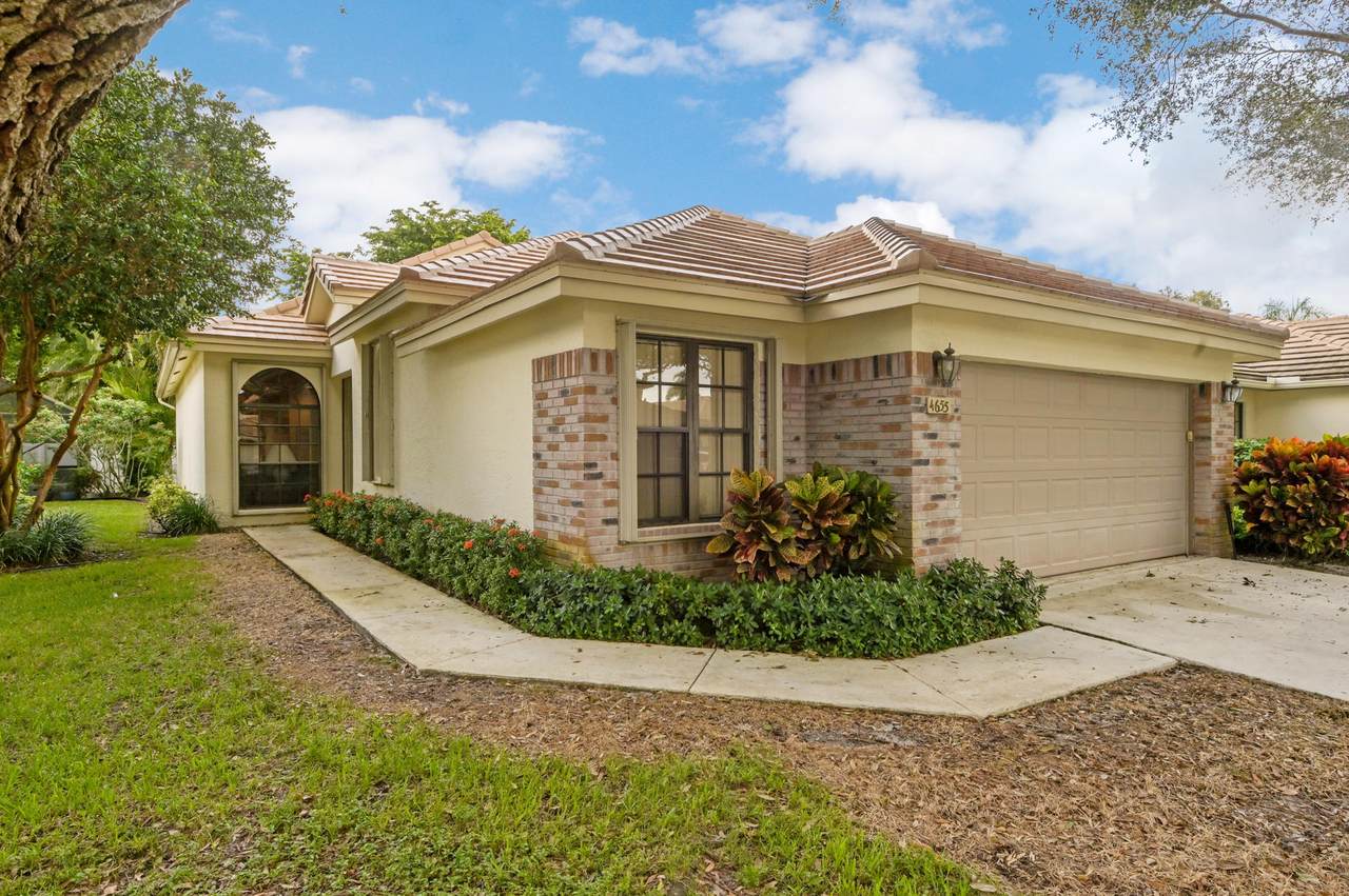 4655 Sherwood Forest Drive - Photo 1
