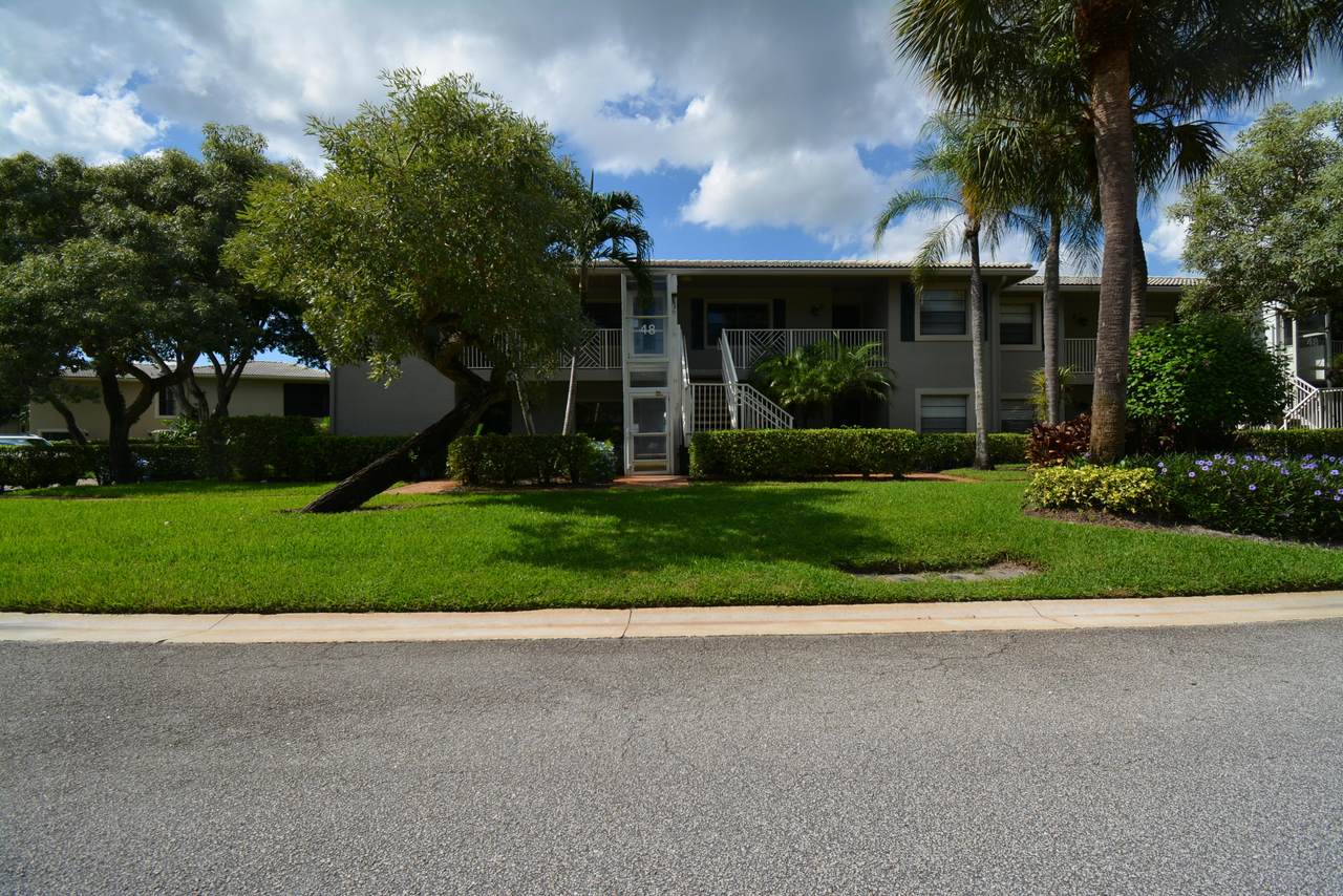 19 Stratford Drive - Photo 1