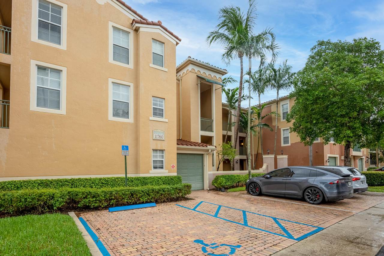 11760 Saint Andrews Place - Photo 1