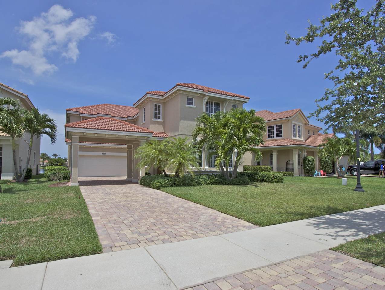 4914 Pacifico Court - Photo 1
