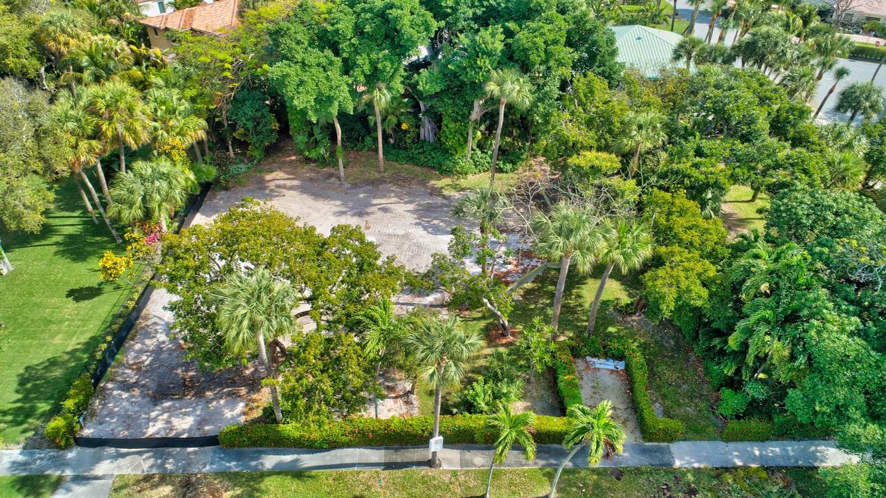 753 Park Drive - Photo 1