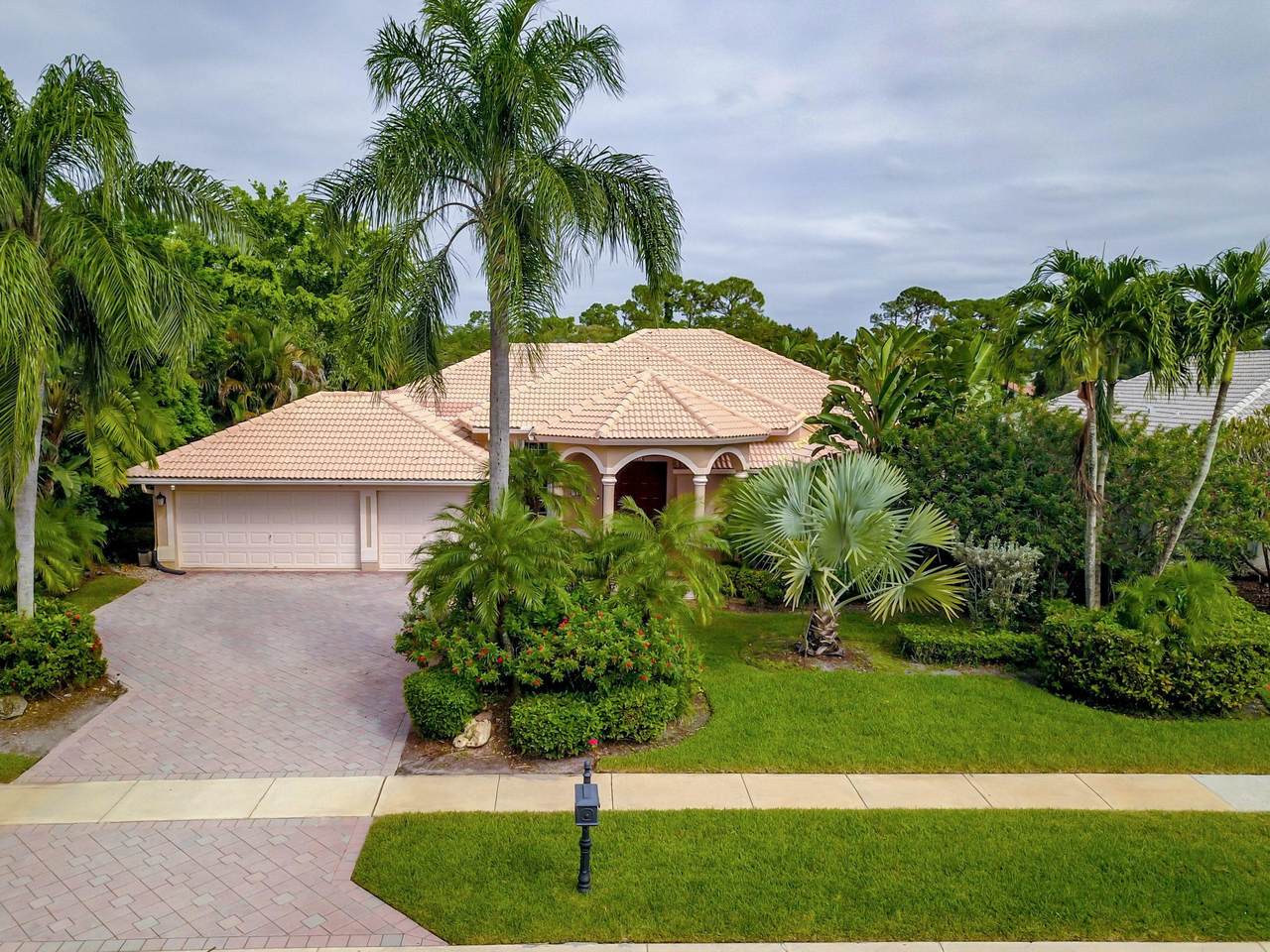 15691 Cedar Grove Lane - Photo 1