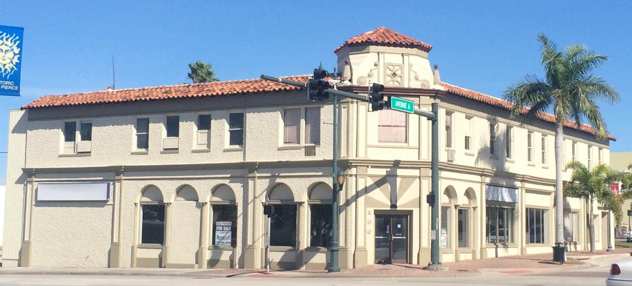 320 Avenue A - Photo 1
