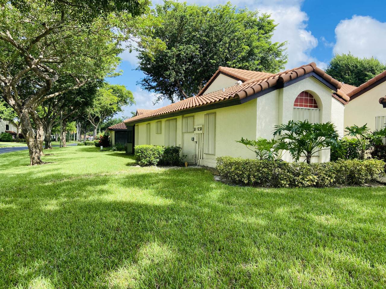 5331 Palmetto Palm Court - Photo 1