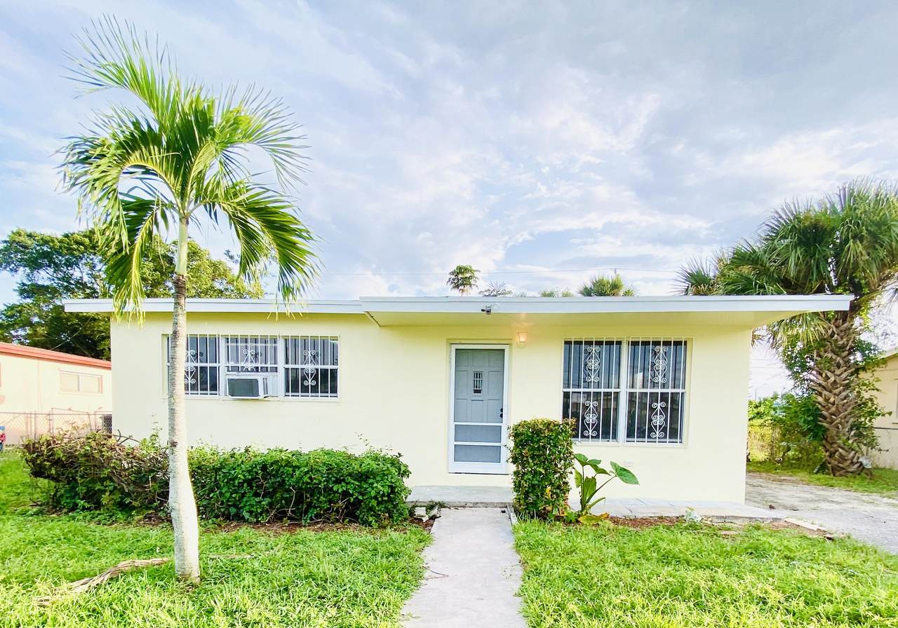 1348 9th Street - Photo 1