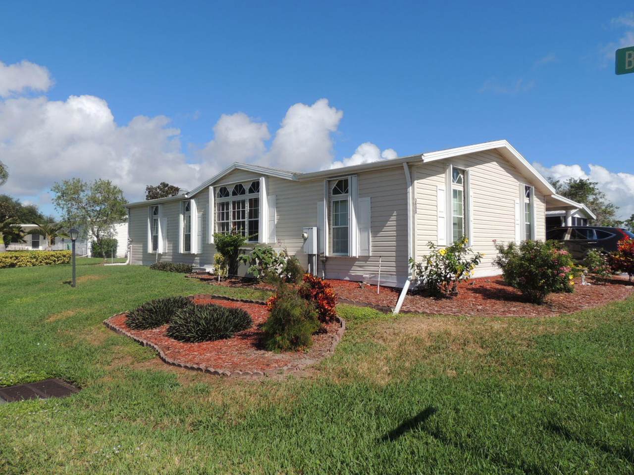 3800 Meadowlark Circle - Photo 1