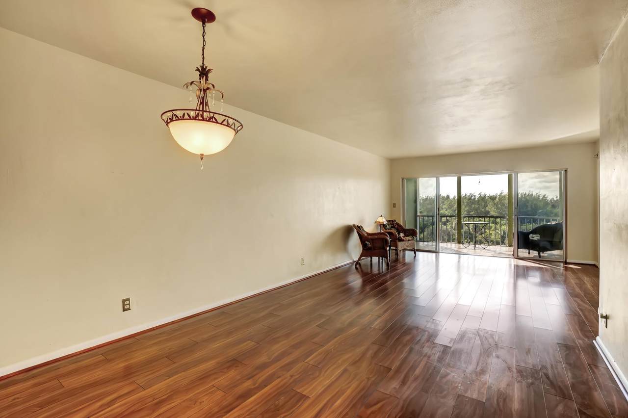 401 19th Avenue - Photo 1