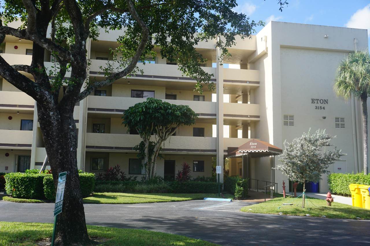 3154 Via Poinciana - Photo 1