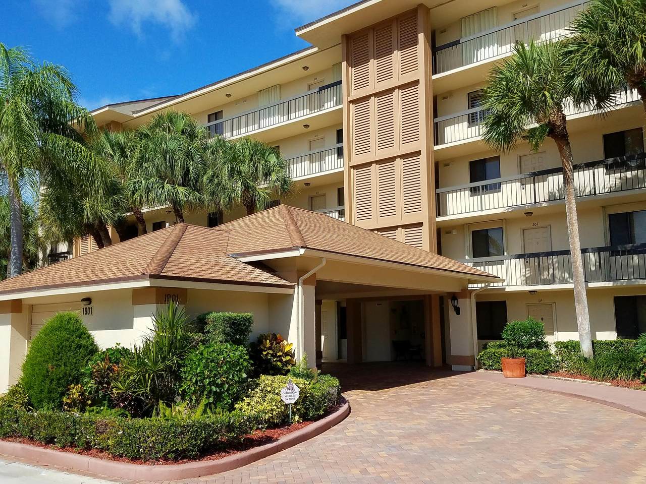 1901 Marina Isle Way - Photo 1