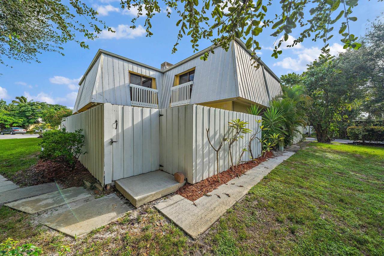 141 Riverside Drive - Photo 1