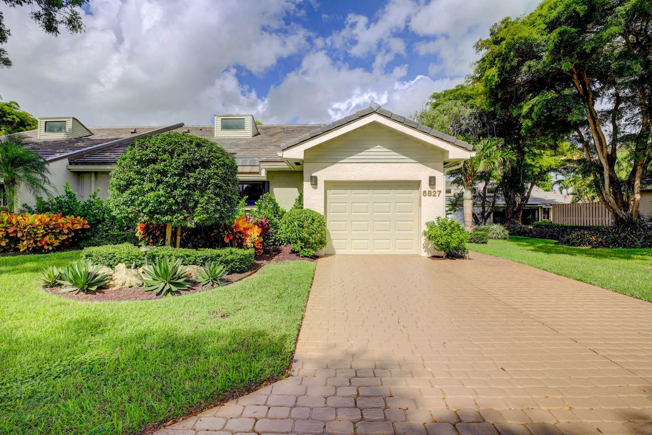 6827 Parisian Way - Photo 1