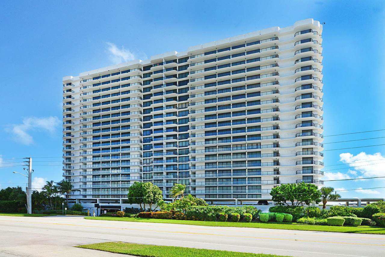 250 Ocean Boulevard - Photo 1