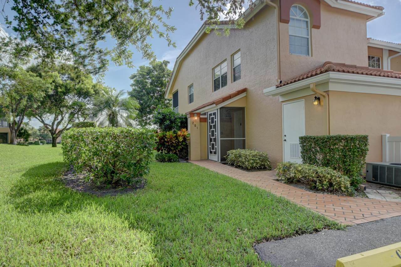 9961 Harbor Lake Circle - Photo 1