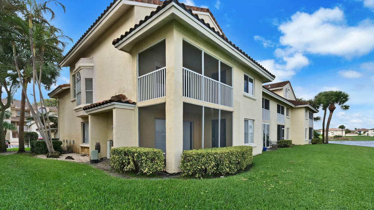 11104 Glenmoor Drive - Photo 1