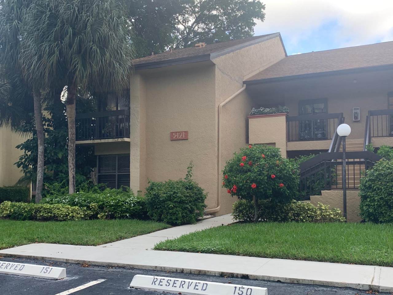 5121 Oak Hill Lane - Photo 1