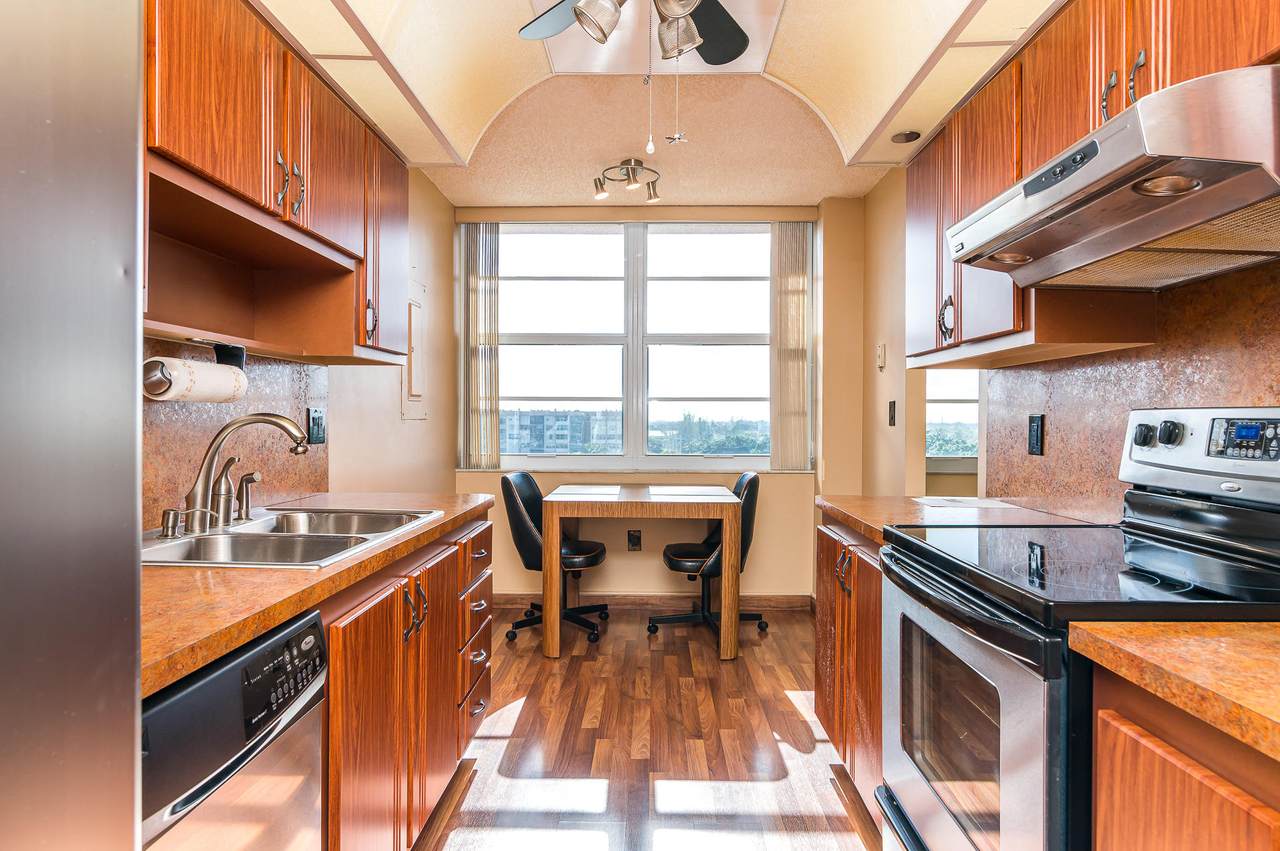 900 Saint Charles Place - Photo 1