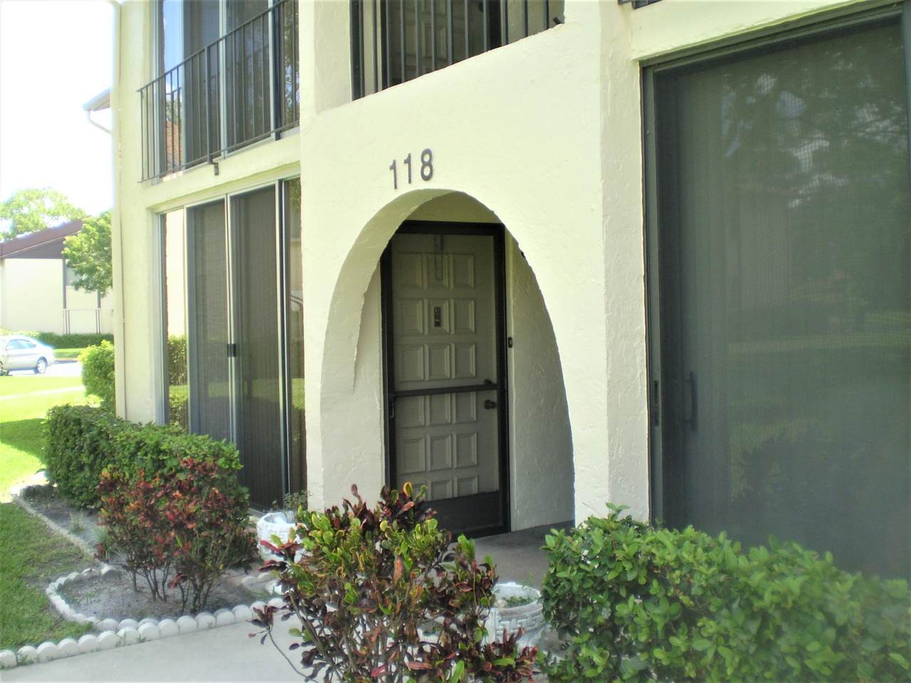 118 Lake Pine Circle - Photo 1