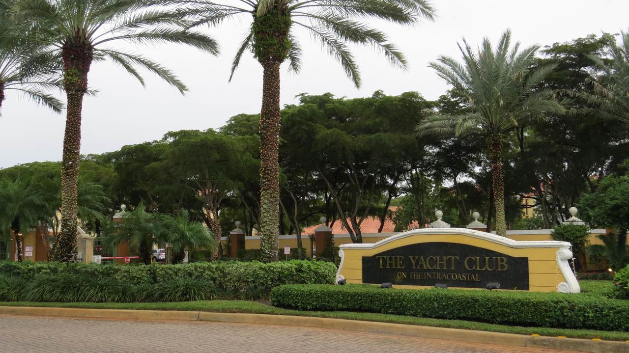 131 Yacht Club Way - Photo 1