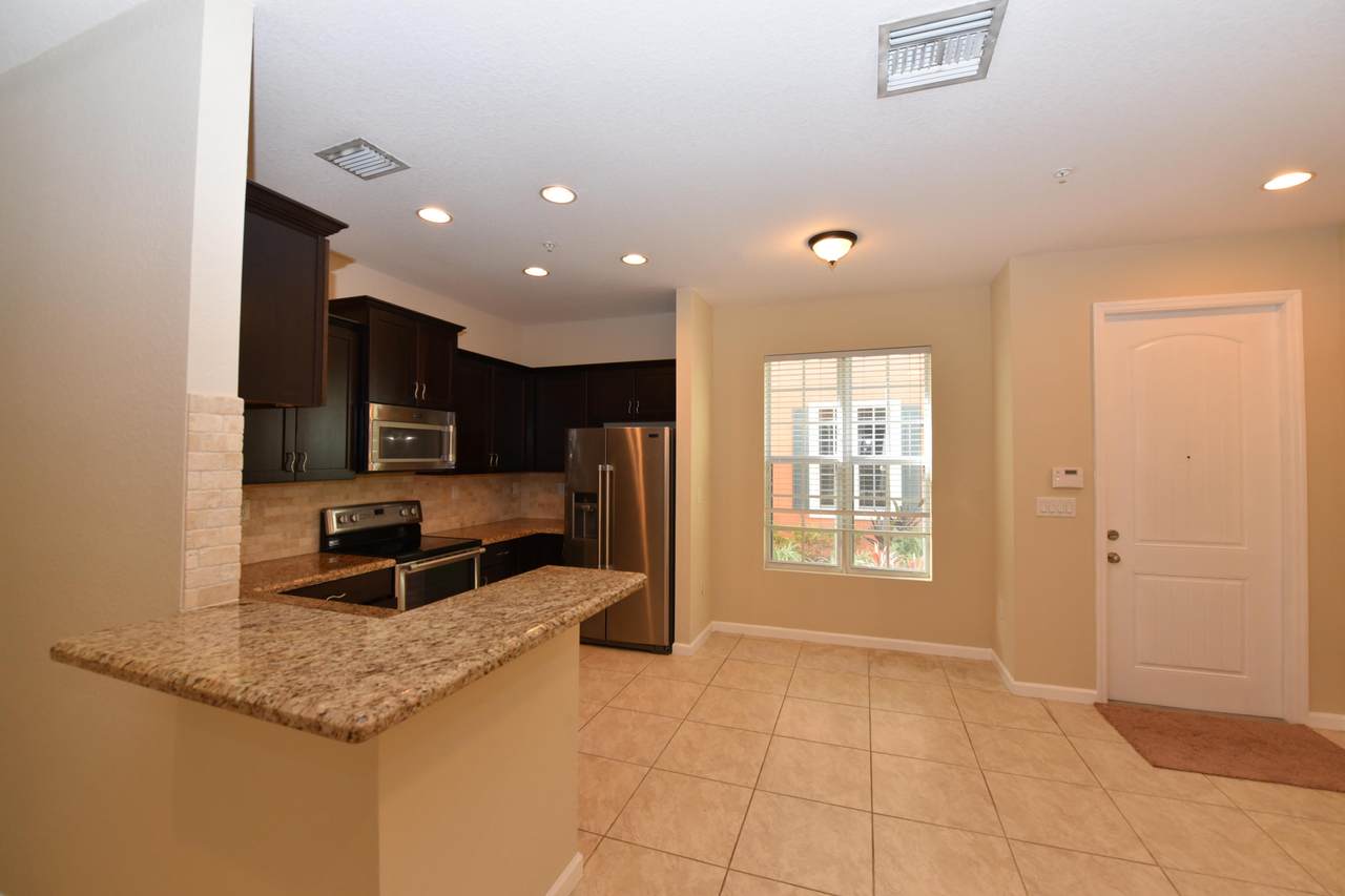 709 2nd Terrace - Photo 1