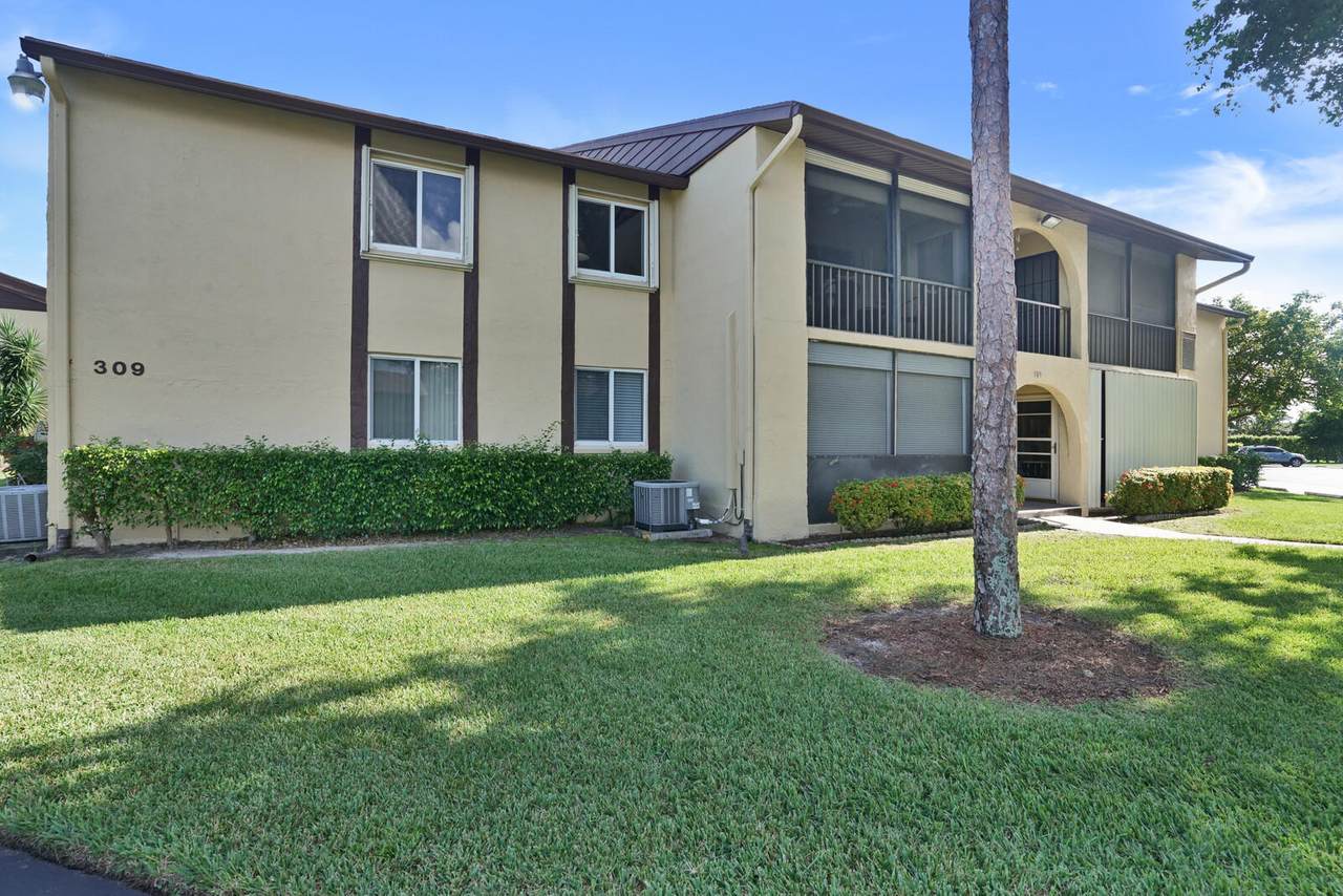309 Pine Ridge Circle - Photo 1