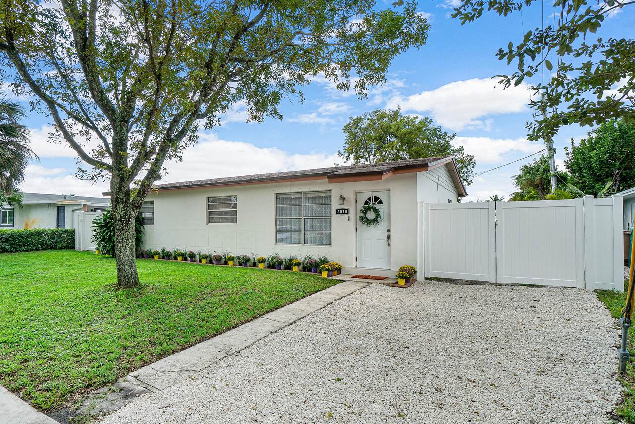 3010 78th Avenue - Photo 1