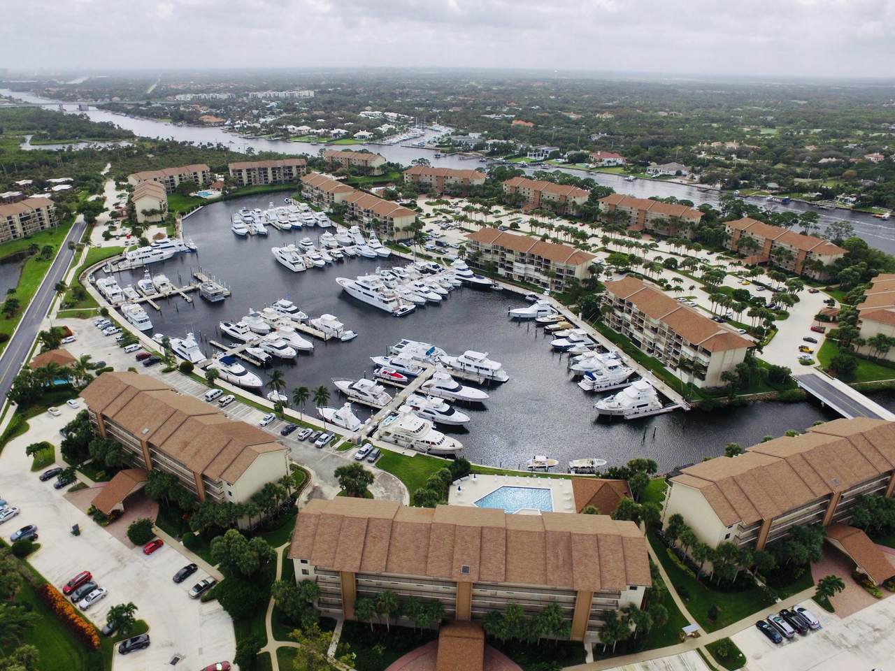 501 Seafarer Circle - Photo 1