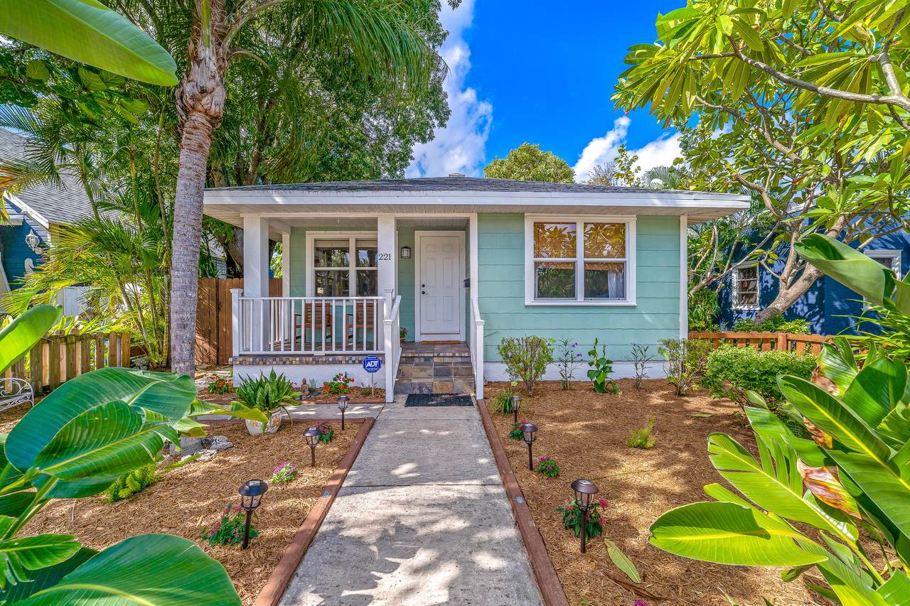 221 M Street - Photo 1