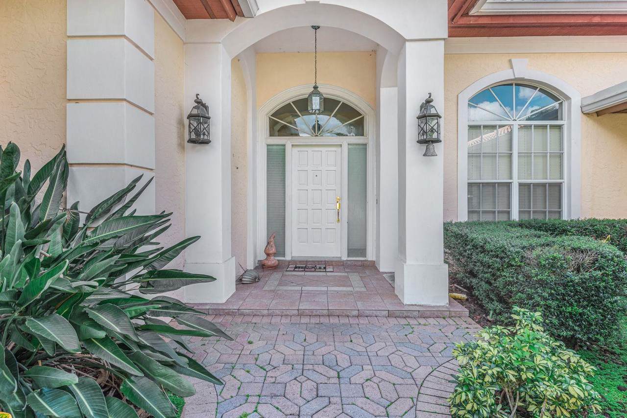 1711 Mockingbird Drive - Photo 1
