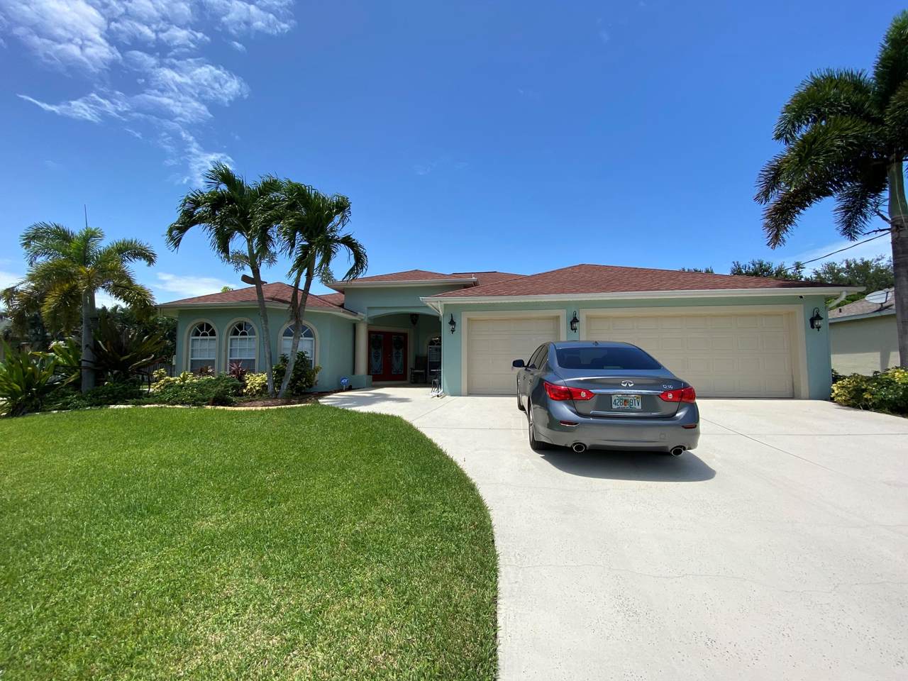 461 Dagget Avenue - Photo 1