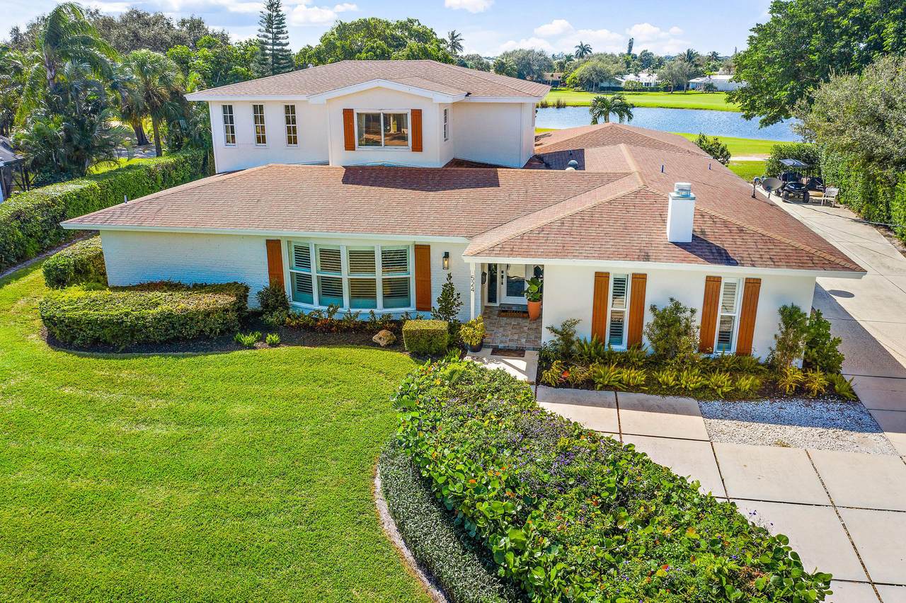 524 Overlook Drive - Photo 1