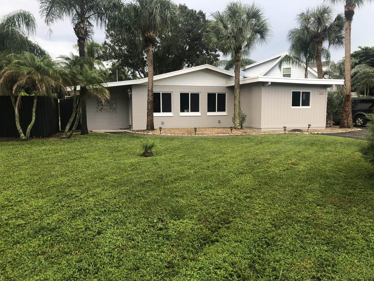 270 Camellia Street - Photo 1
