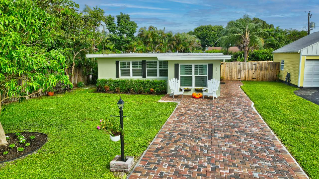101 6th Street - Photo 1