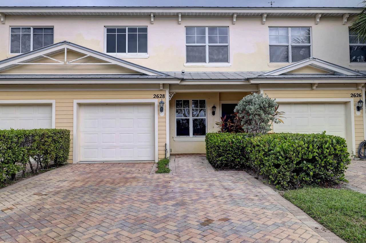 2628 Creekside Drive - Photo 1