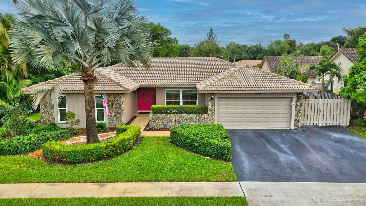 21222 Conestoga Drive - Photo 1