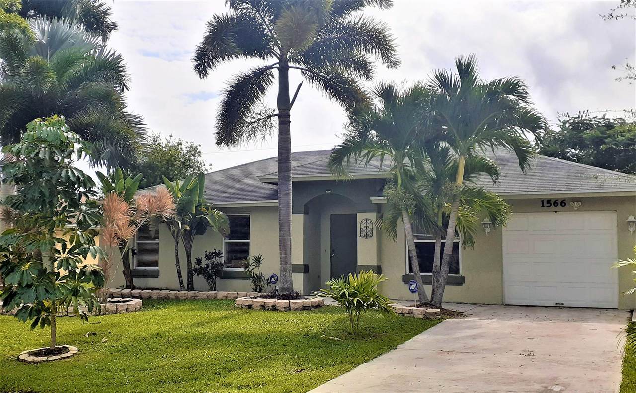 1566 Medley Lane - Photo 1