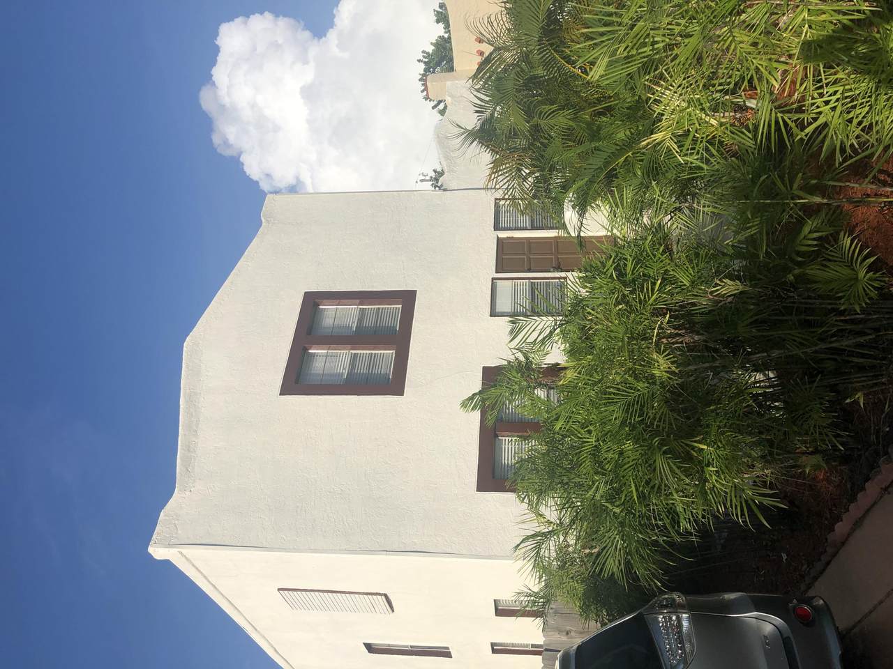 425 El Vedado - Photo 1