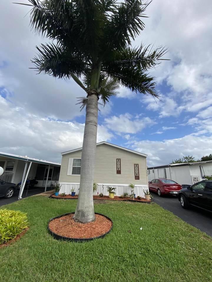 5650 32nd Terrace - Photo 1