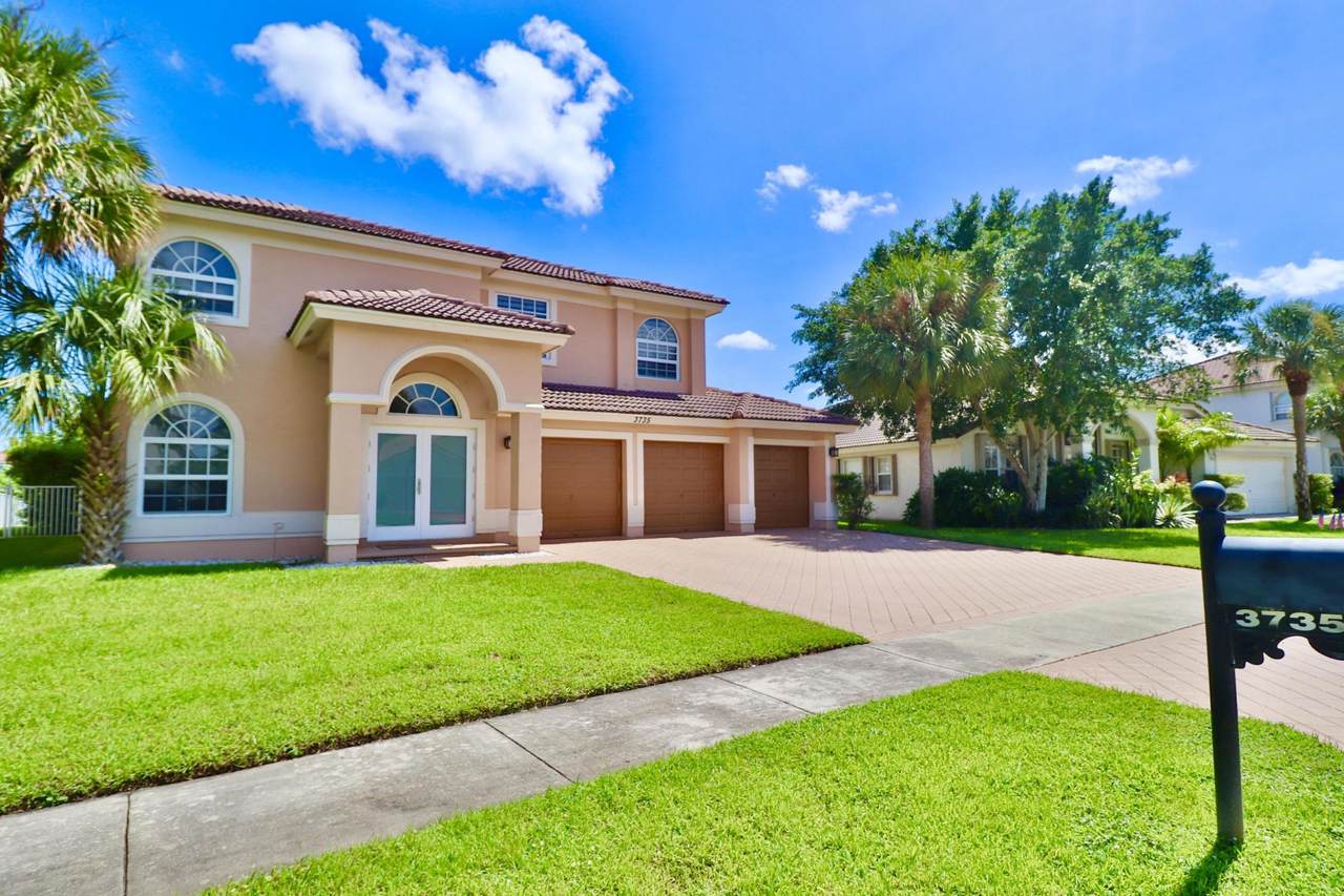 3735 Moon Bay Circle - Photo 1