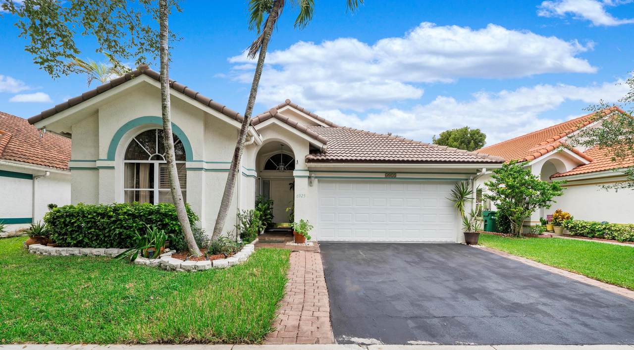 6925 29 Court - Photo 1