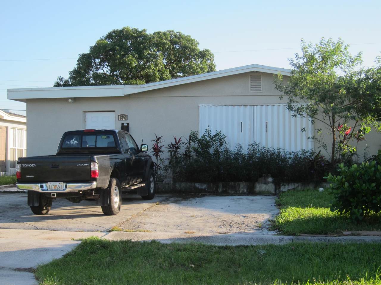 1324 7th Street - Photo 1