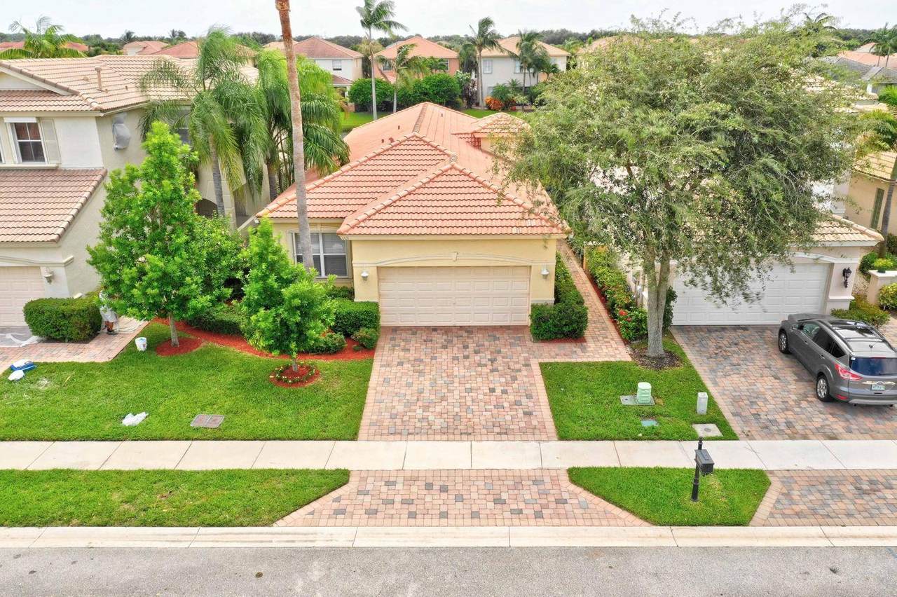 113 Isle Verde Way - Photo 1