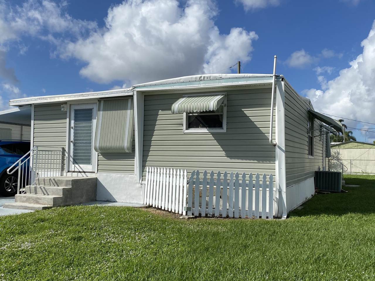 8907 Cypress Street - Photo 1